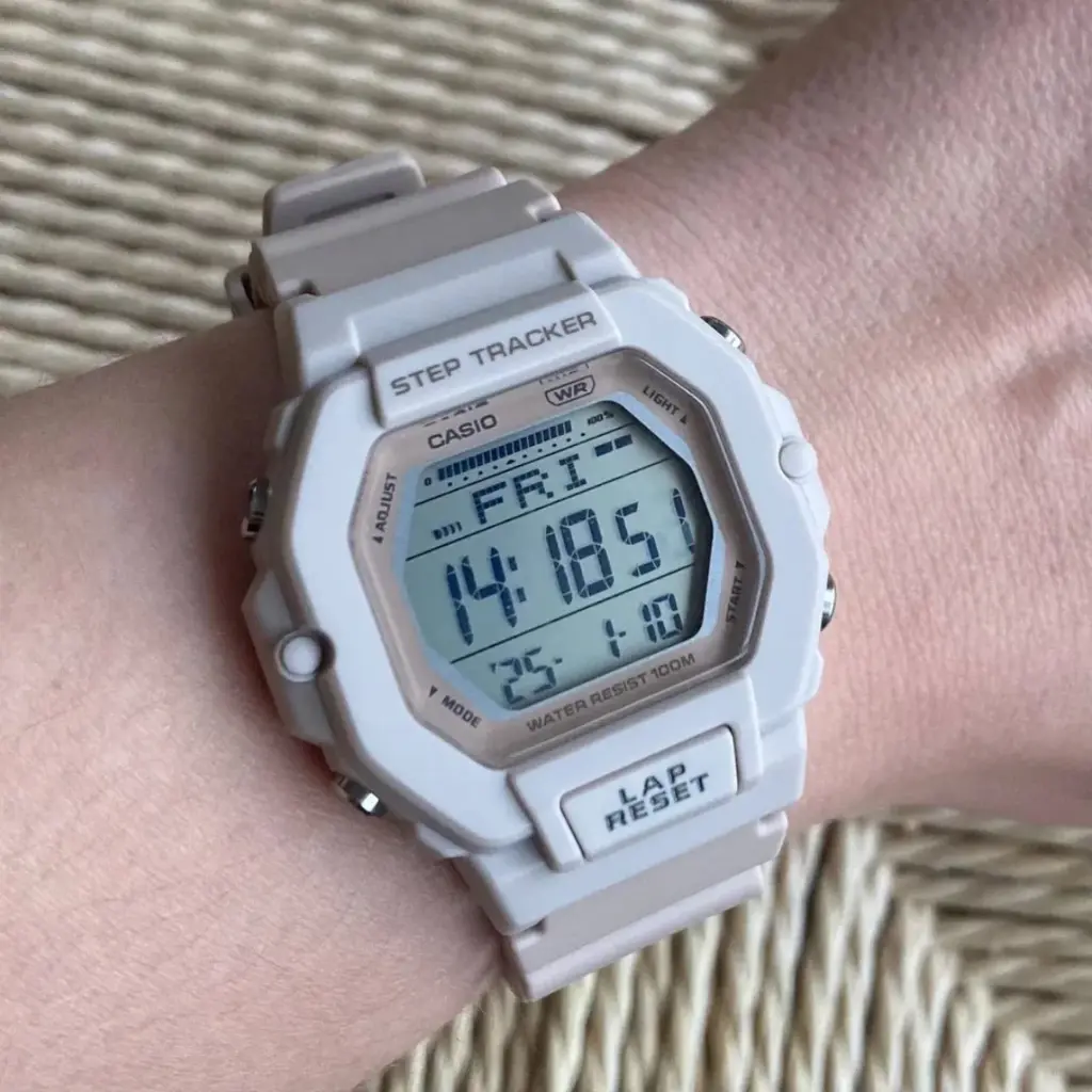 bye-bye-garmin-lws-2200h-4av-v0-vae5b8tr36ce1_5000x.webp